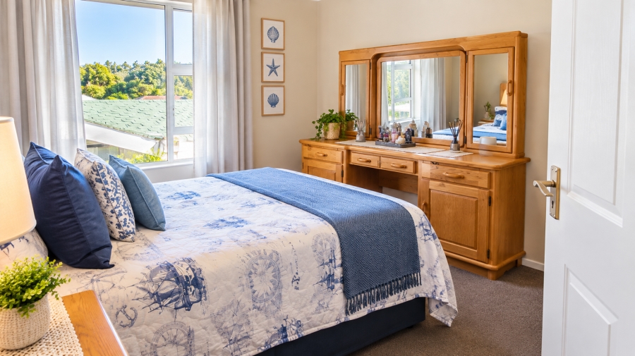 2 Bedroom Property for Sale in Oakglen Western Cape